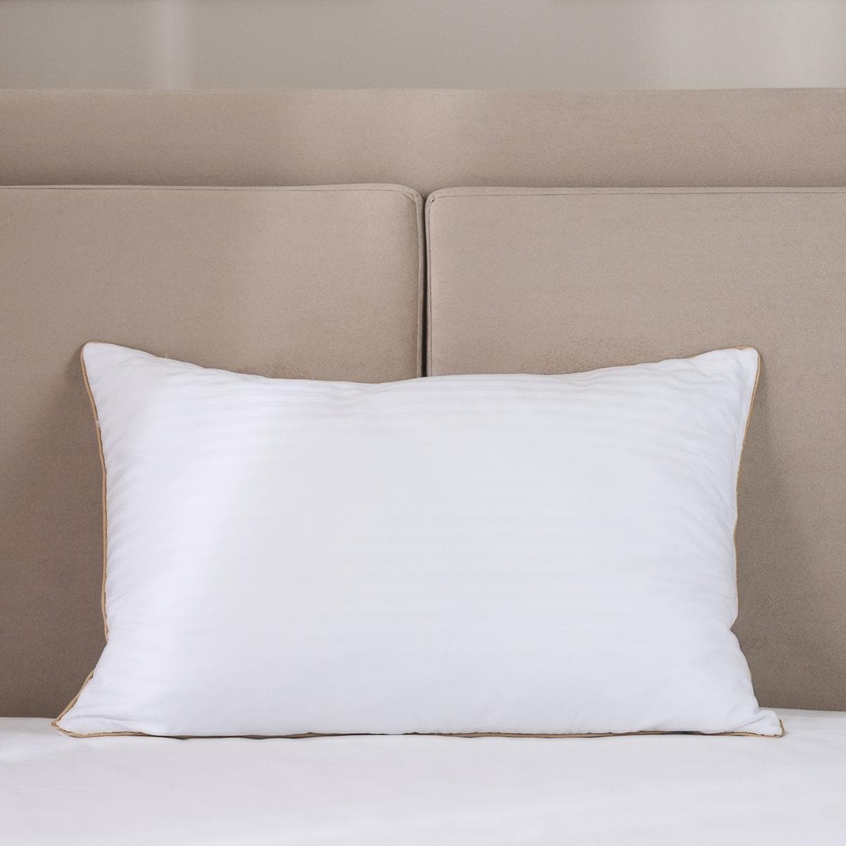 Varessa Barcelona Down Alternative Pillow, 50X70Cm