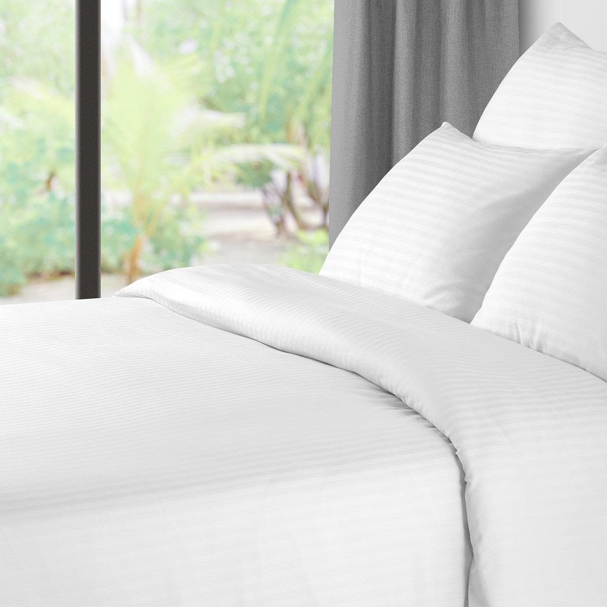 The White Collection Duvet Cover Set White 240 x 260 Cm