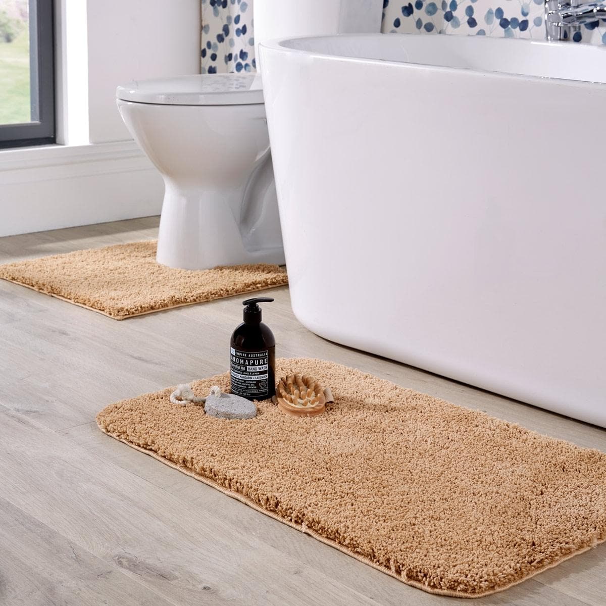 طقم دواسات حمّام كينجسلي 50×80 + 50×50 موكا