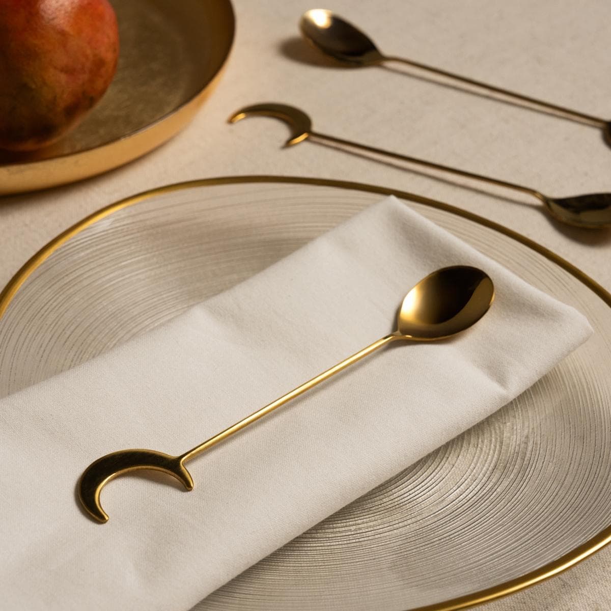 طقم ملاعق شاي هلال ستانلس ستيل ذهبي 6 قطع