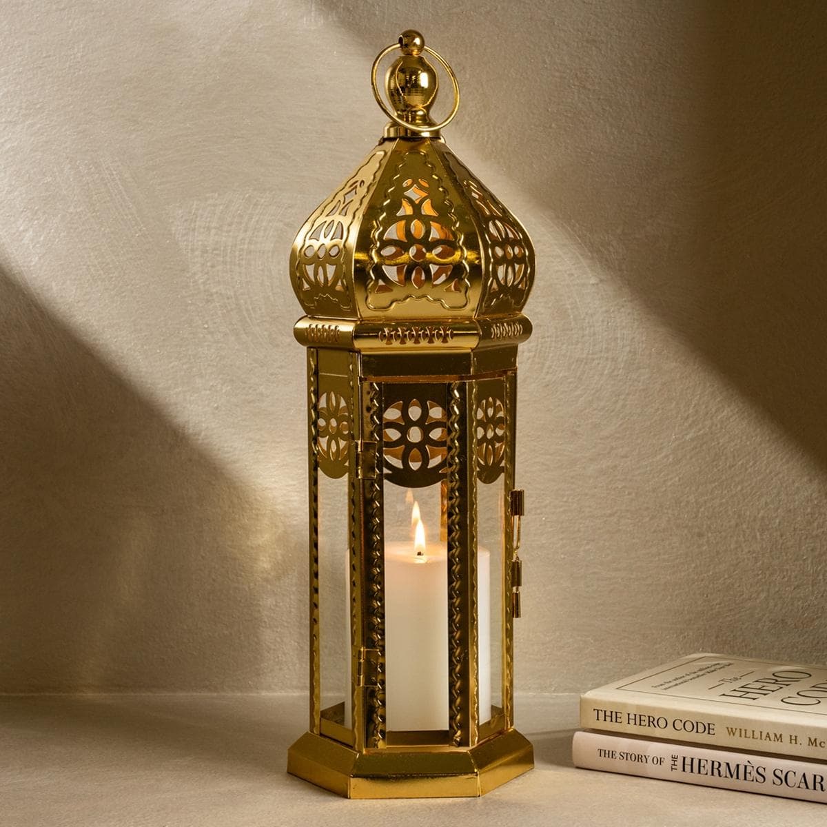 فانوس رمضان معدني ذهبي 11×11×37 سم