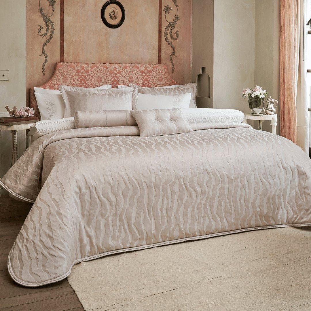 Stella 5Pcs Bridal Comforter Set Cream 260X270 cm