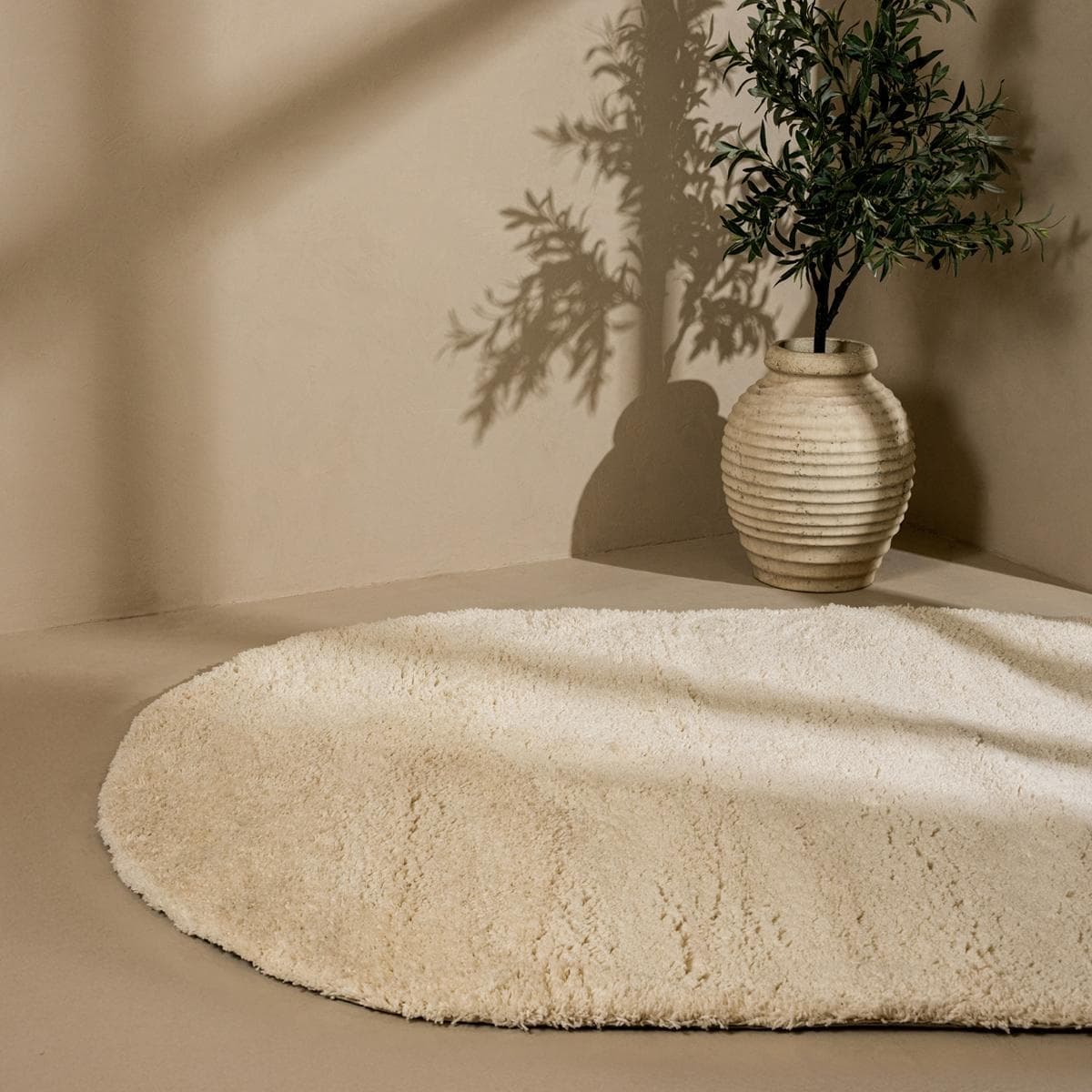 سجّادة بيضاوية أفي بيضاء 170×230 سم