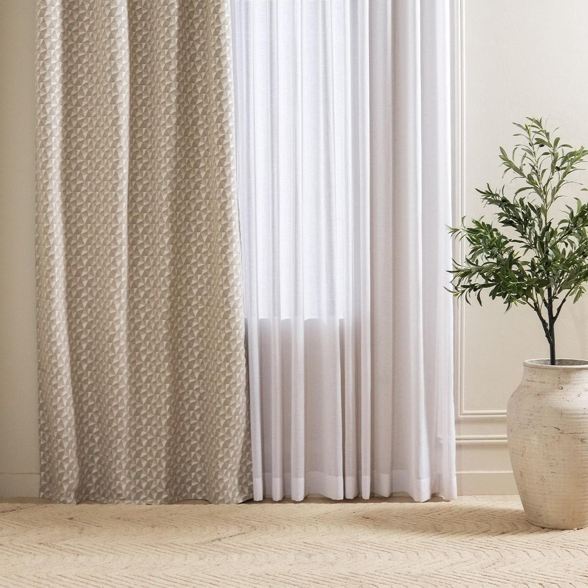 ستارة سكيتر كريمي 140×300 سم