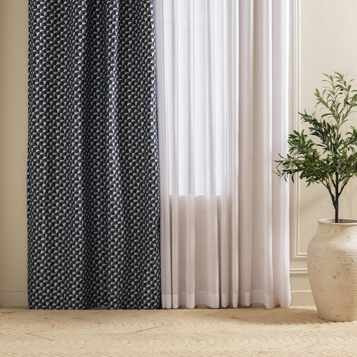 ستارة سكيتر كحلي 140×300 سم