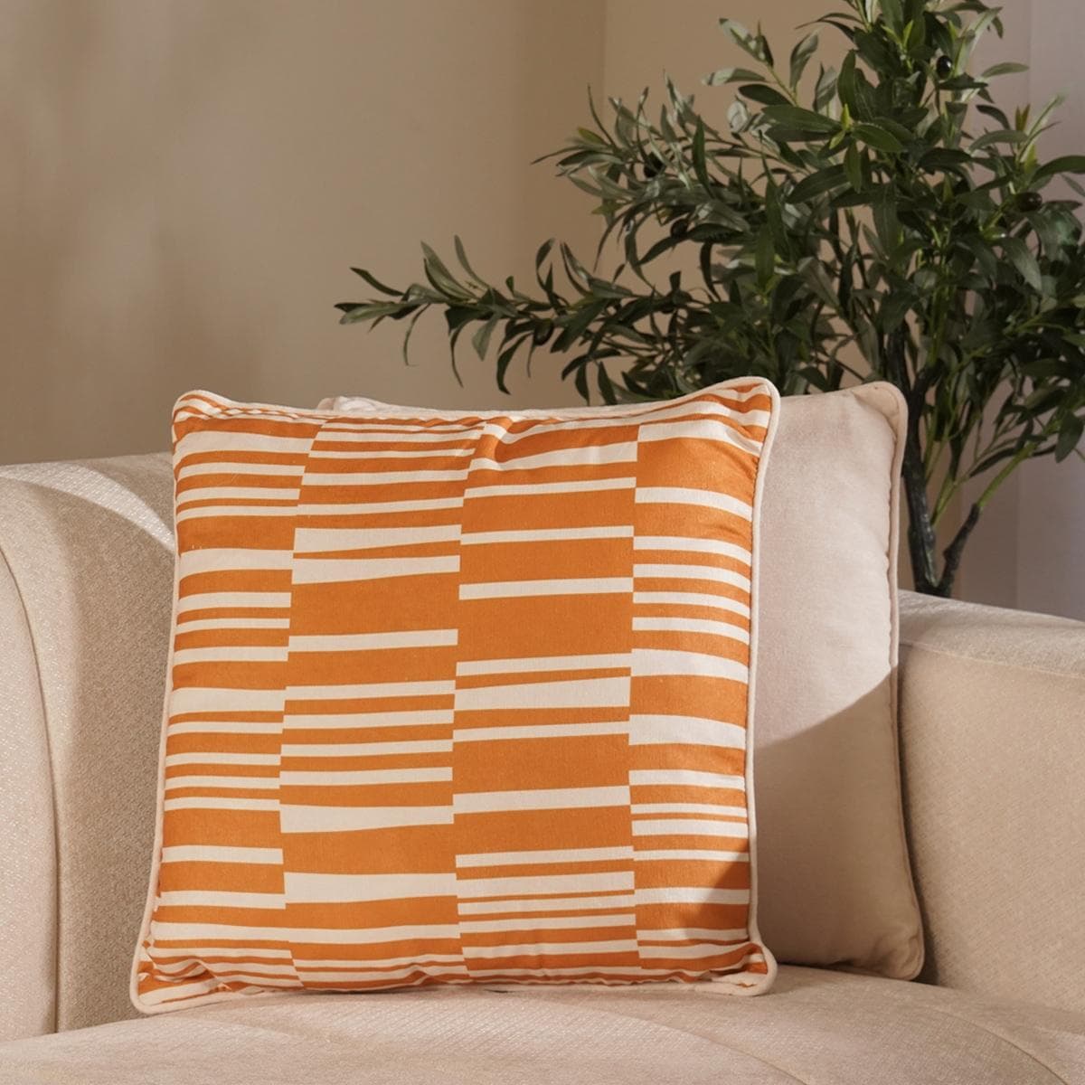 كوشيّة ياسمين خردلي 45×45 سم