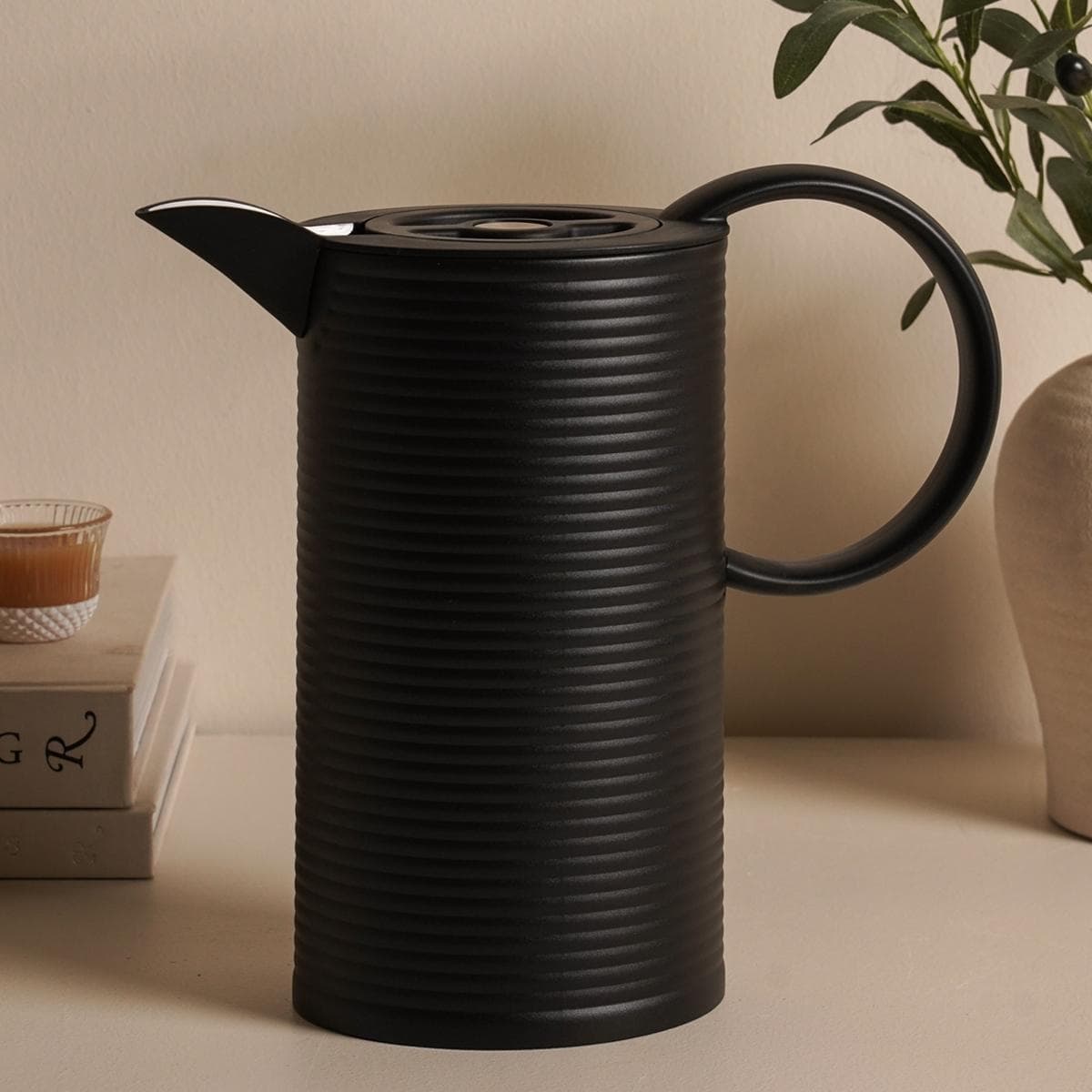 Ribbed Coffee Server Black 1.0 Litre