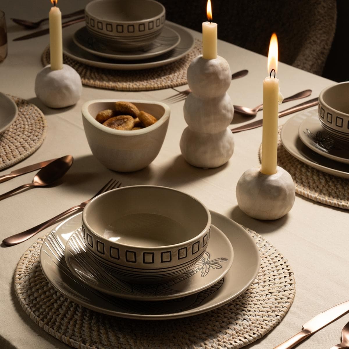 Barri Porcelain Dinner Set 18Pcs Beige