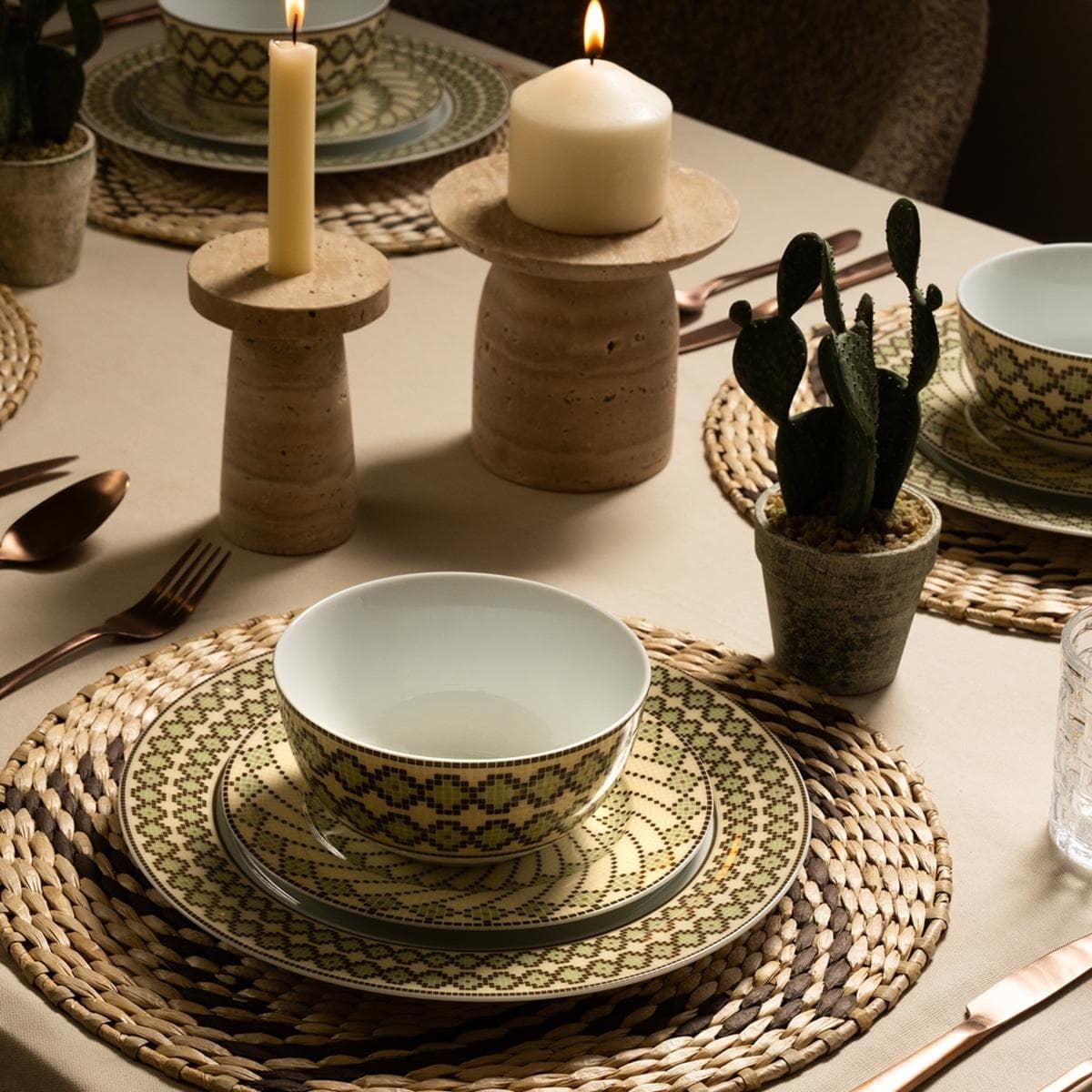 طقم عشاء نسيج بورسلين أخضر 18 قطعة