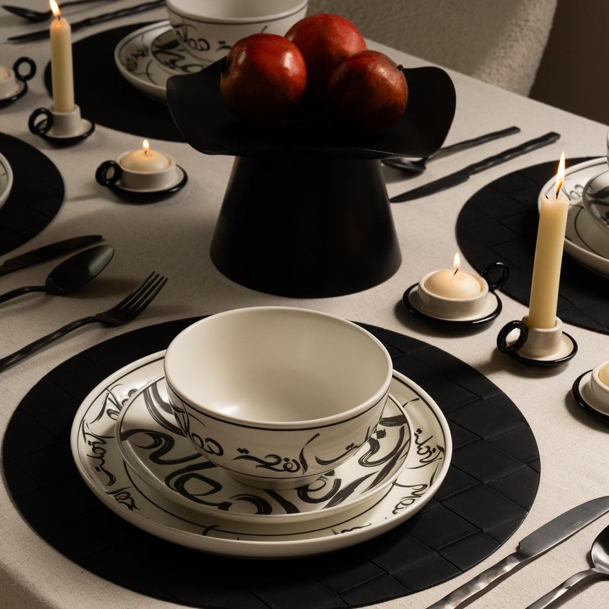 Alfarha Porcelain Dinner Set 18Pcs Black