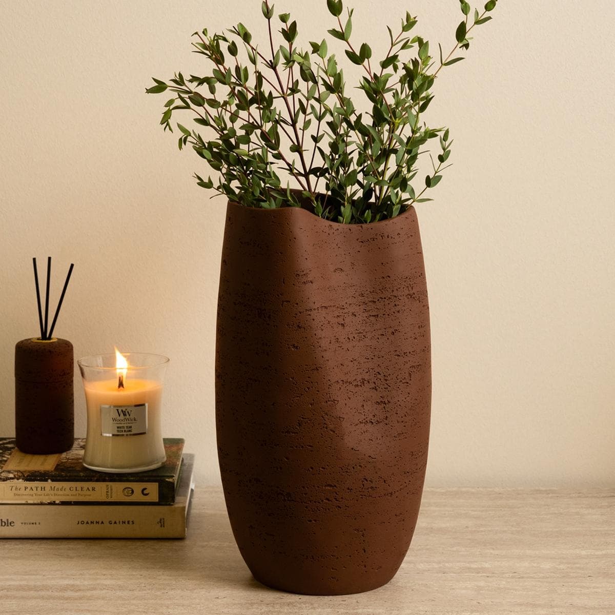 Assemy Resin Vase Brown 20X20X37 cm