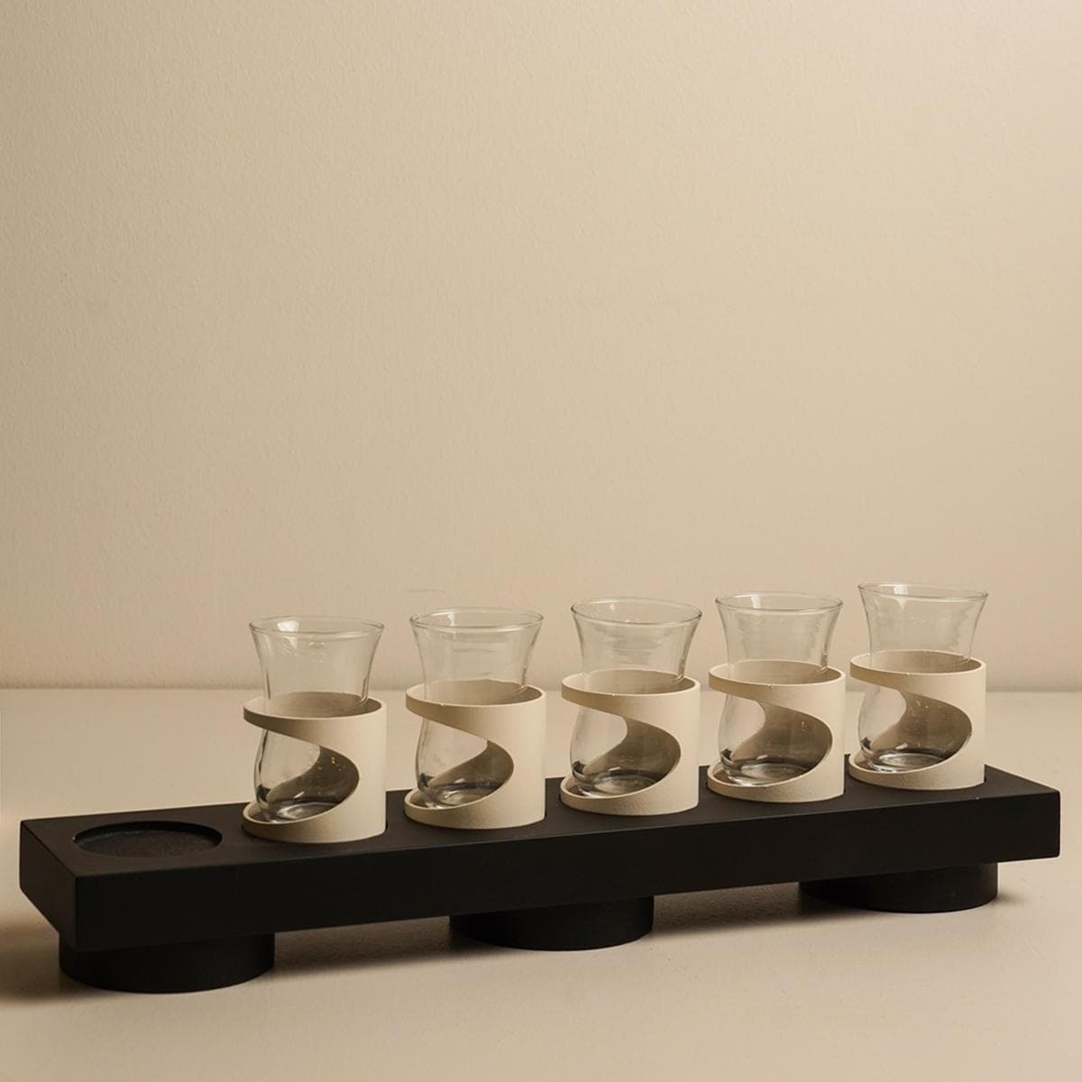 طقم إستكانات الليوان مع أطباق 6 قطع كريمي