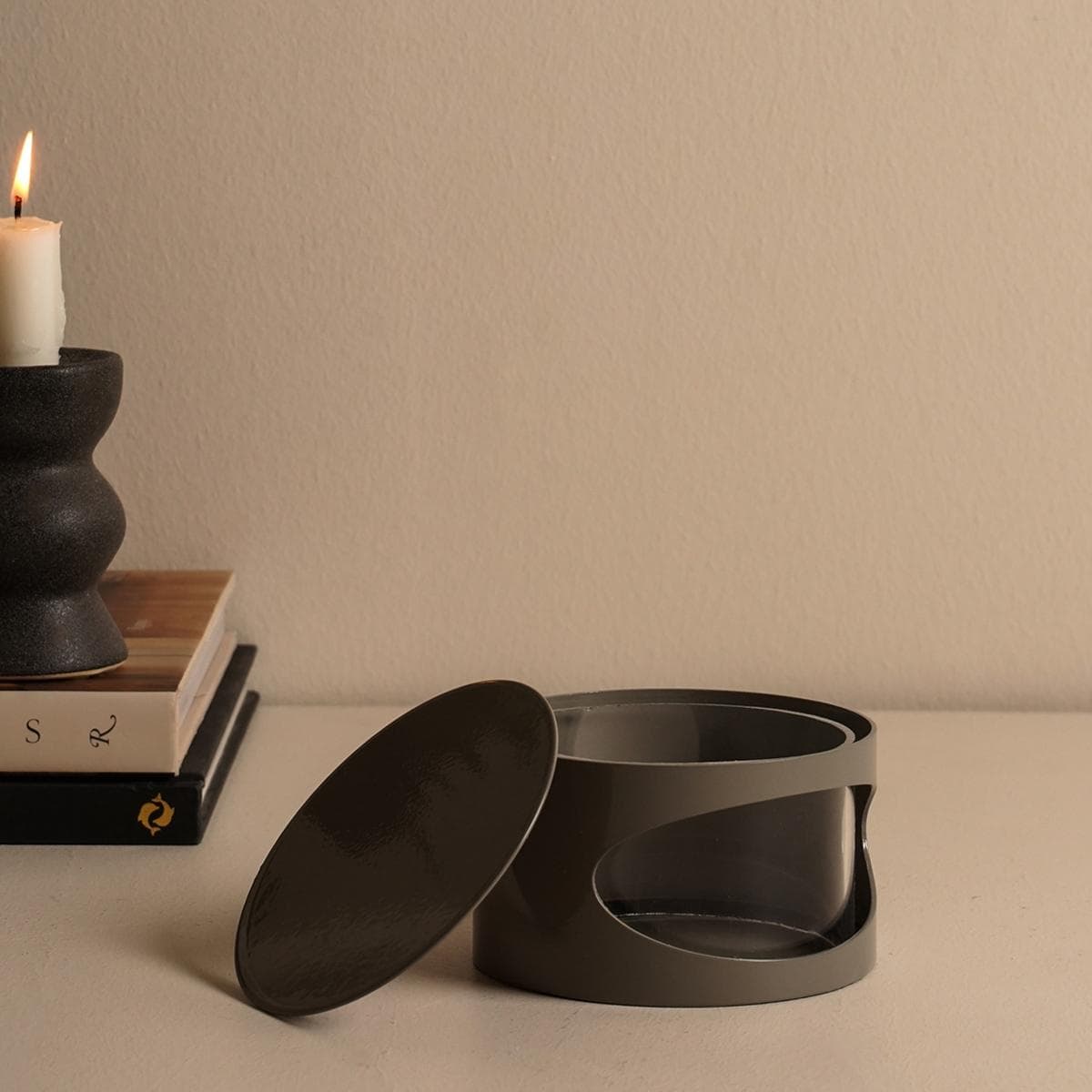 برطمان الليوان رمادي