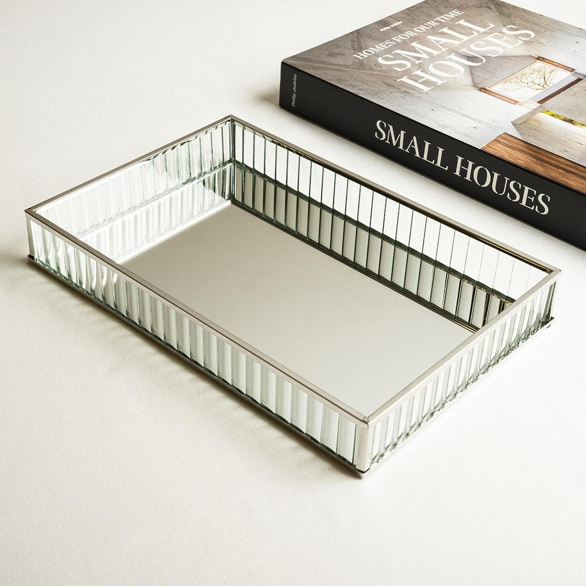 Alira Glass Tray Silver 30X20X4.5 cm