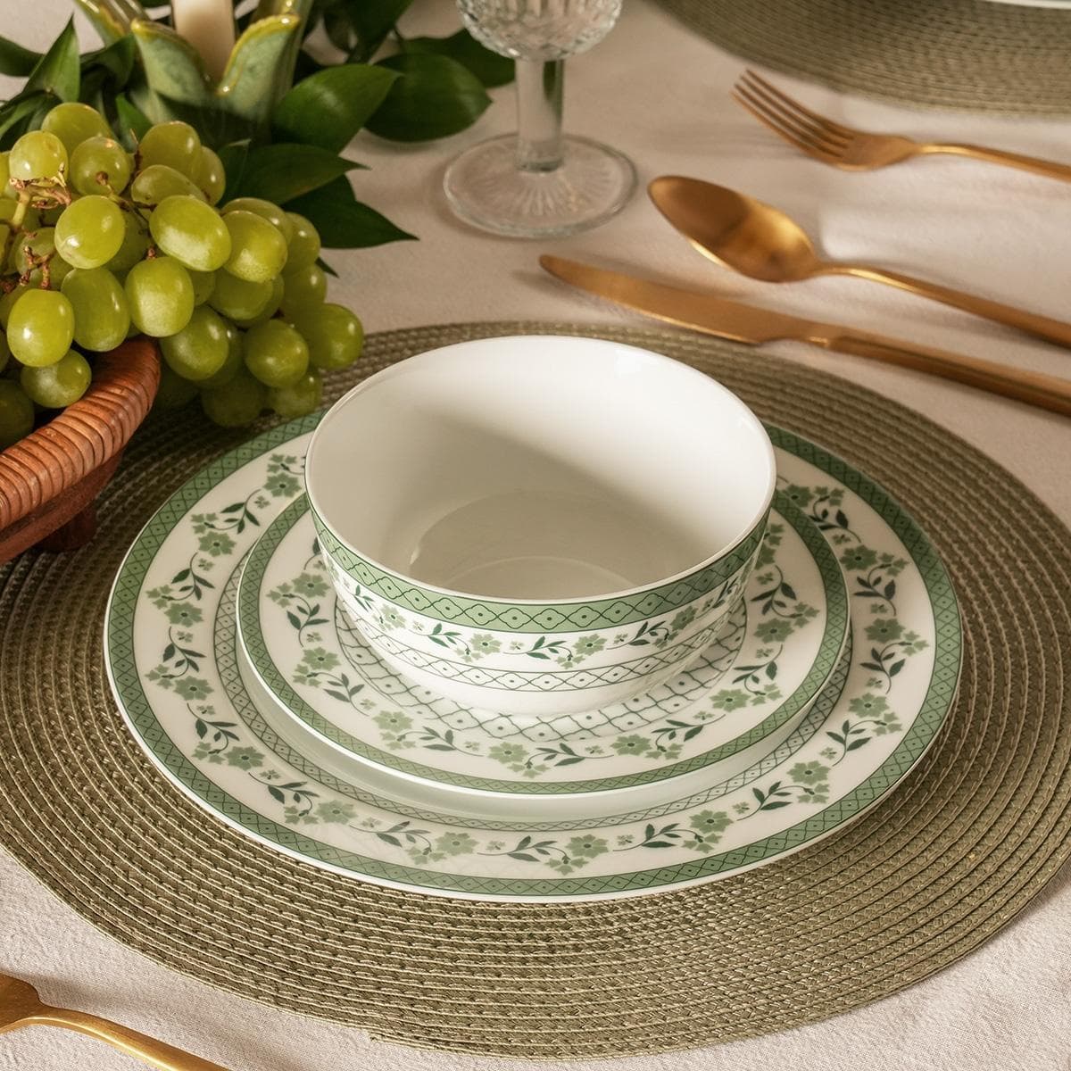 Jaipur Porcelain Dinner Set 18Pcs Green