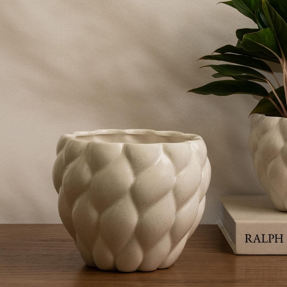 Minzy Vase White 20.3X20.3X16.5 cm