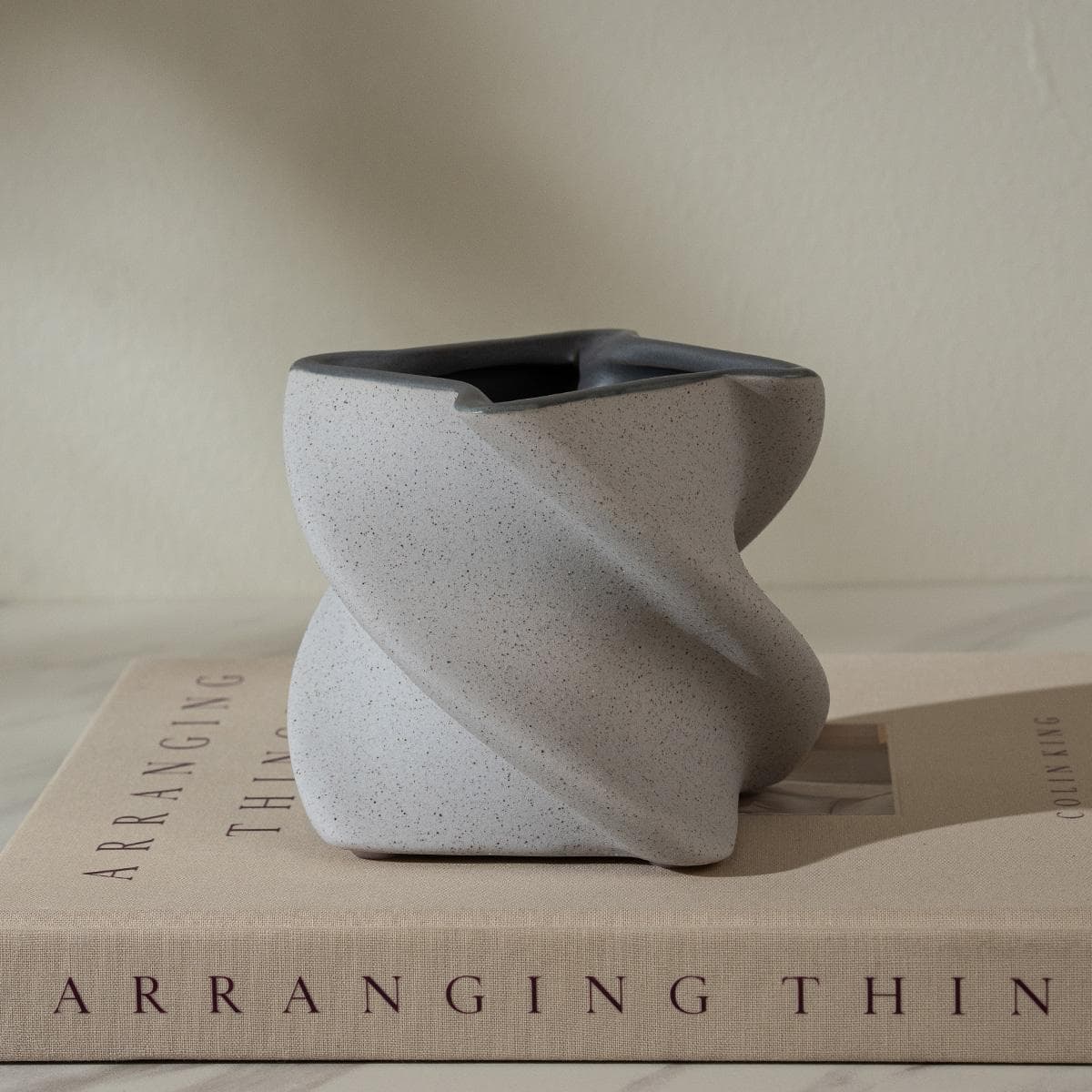 Twik Vase Light Grey 10.9X10.9X9.5 cm