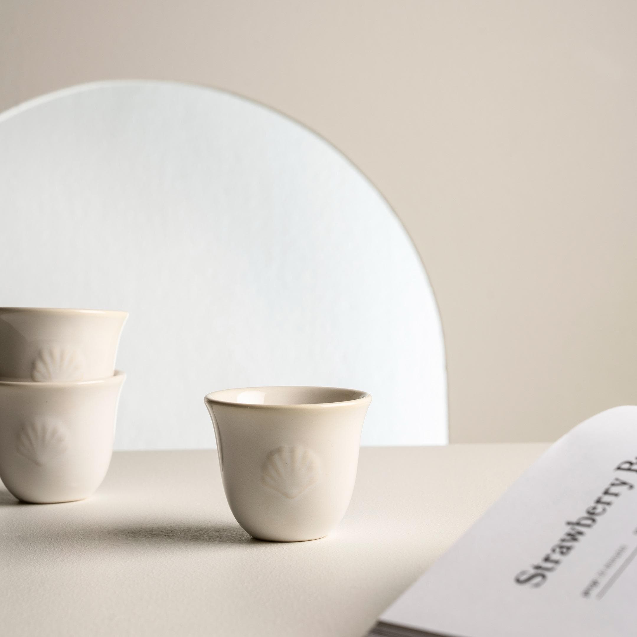 طقم فناجين قهوة لولو منقوش 6 قطع أبيض