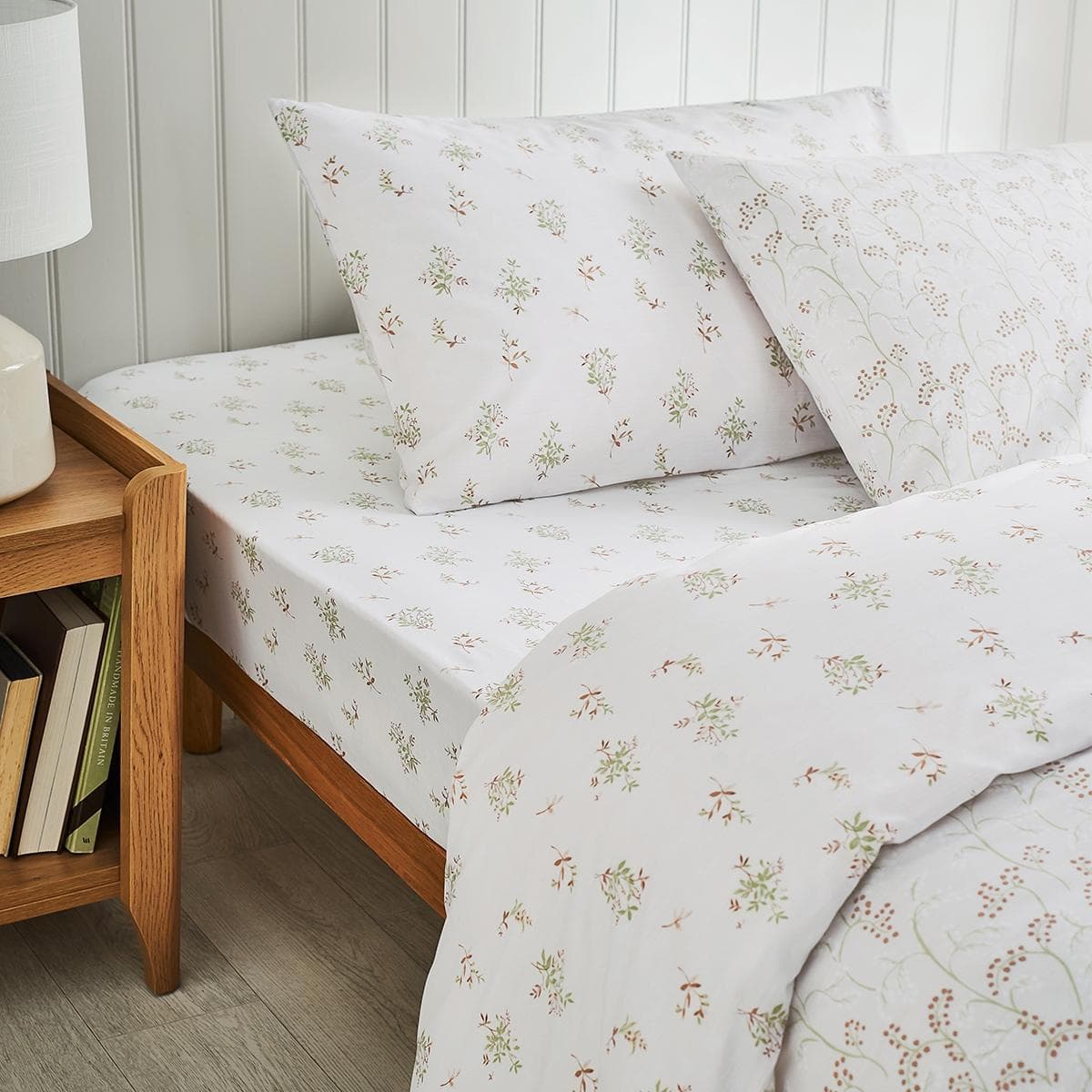 شرشف سرير مشدود مطبوع بحواف مطاطية كلوي بيج 150×200 سم