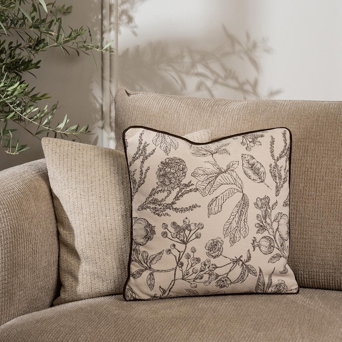 Grace Cushion Brown 43X43 cm