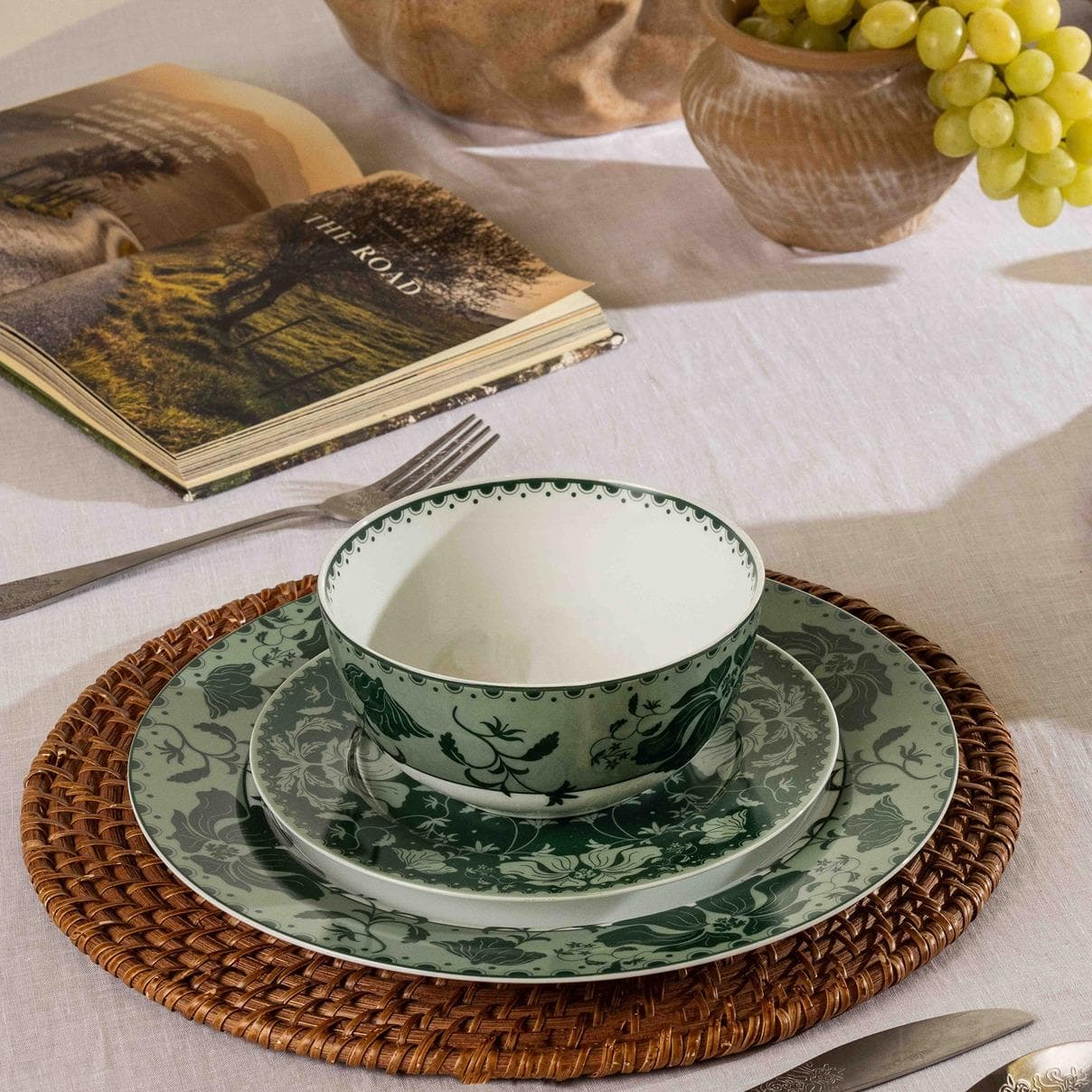 Bloom Porcelain Dinner Set 18 Pcs Green