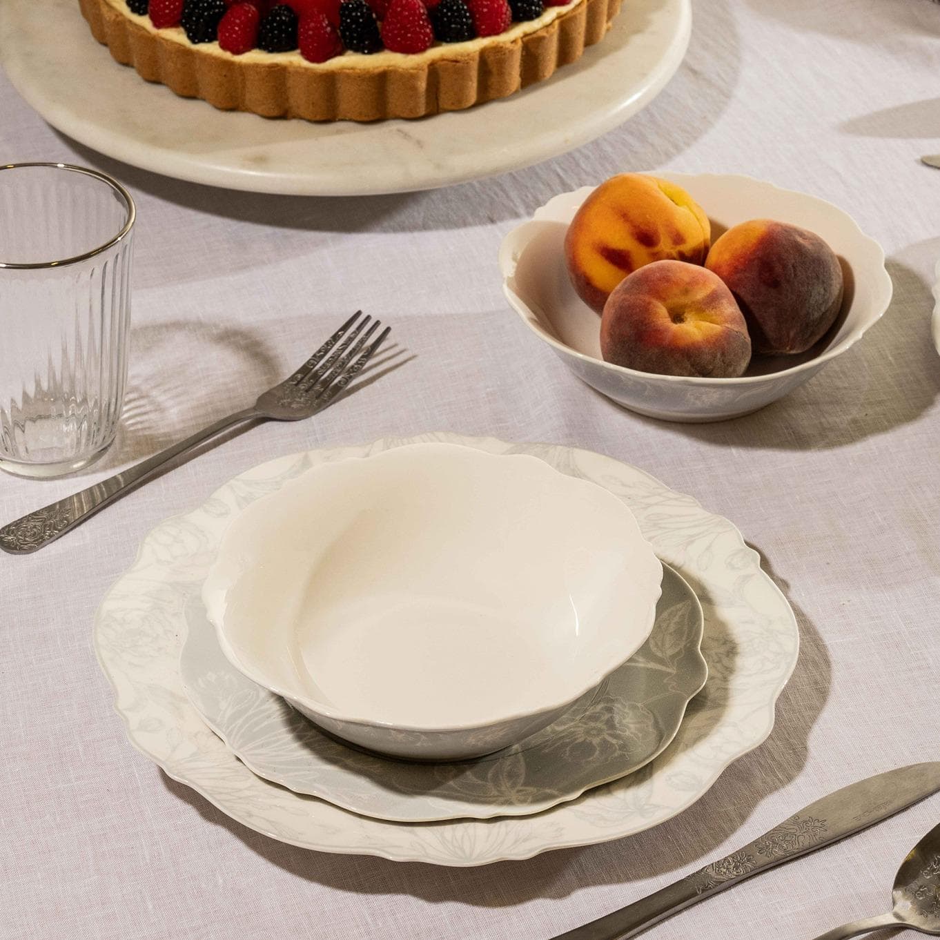 Evelyn Porcelain Dinner Set 18 Pcs Grey