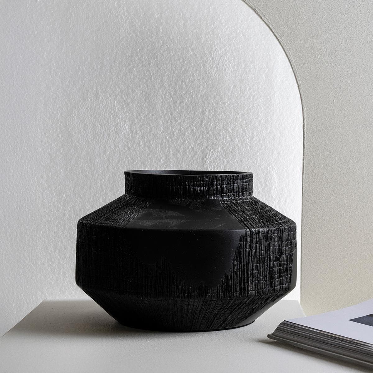 Chic Poly Vase Black 24X24X15.5 cm