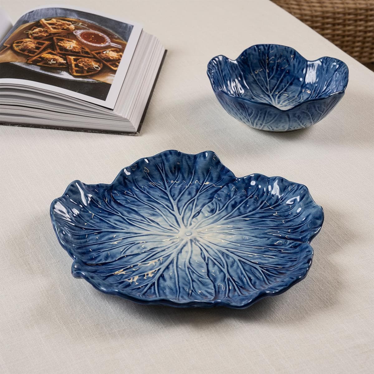 Leafy Dinner Plate Blue 26.5X4 cm