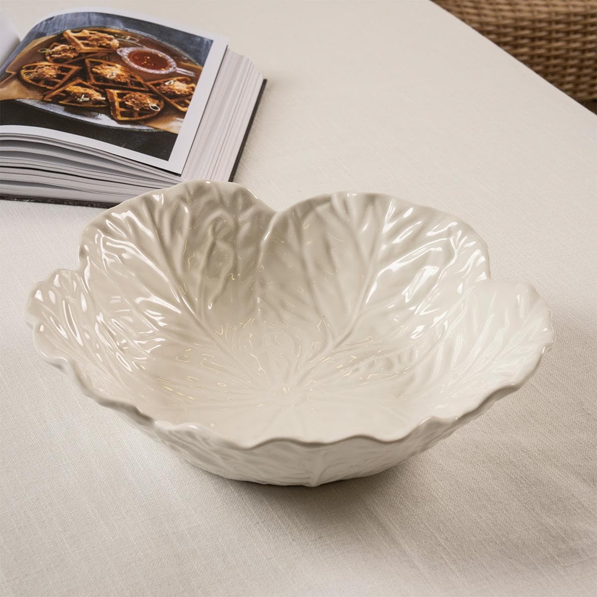Leafy Serving Bowl White 29.2X6.8 cm