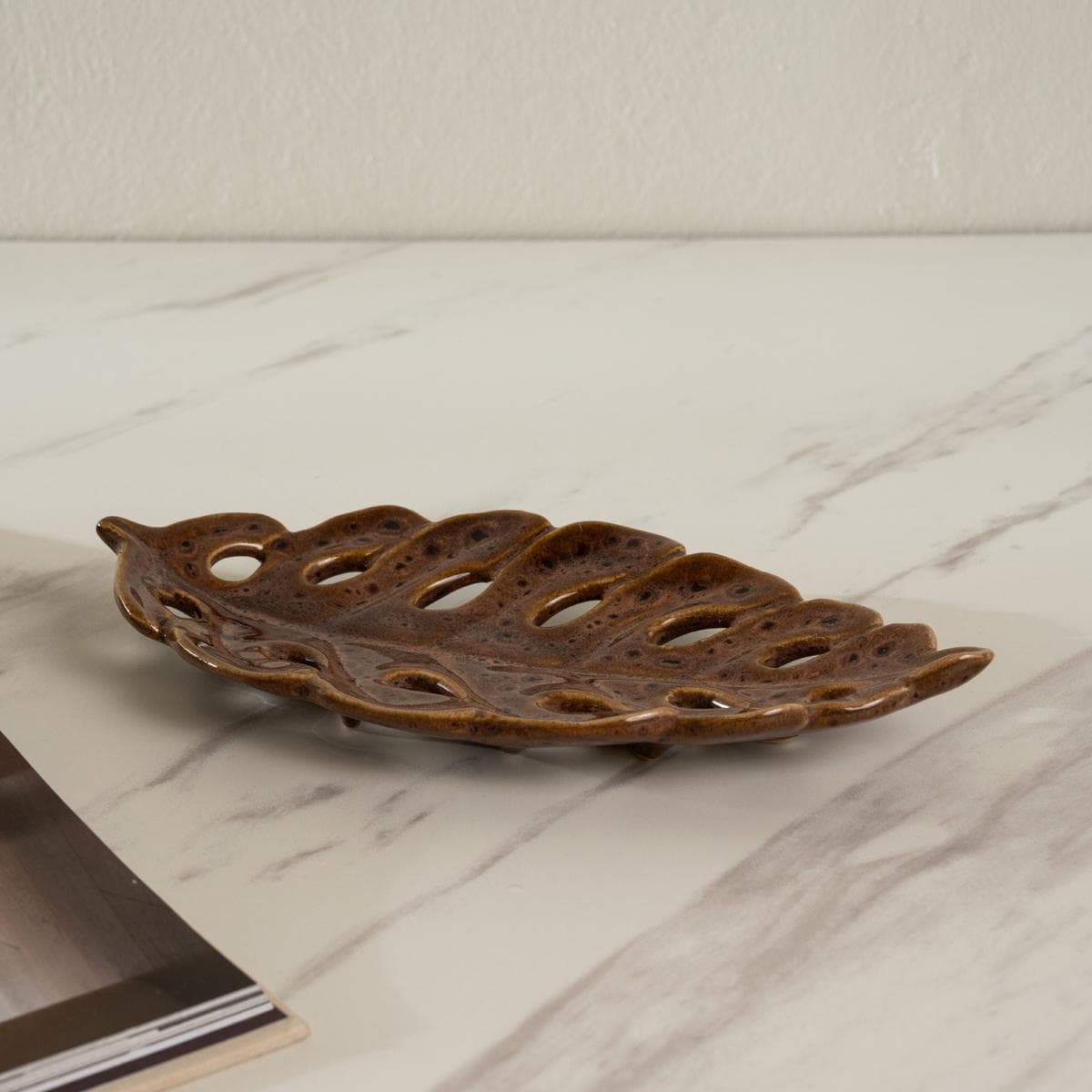 Leafy Deco Plate Brown 25.5X13.6X3.5 cm