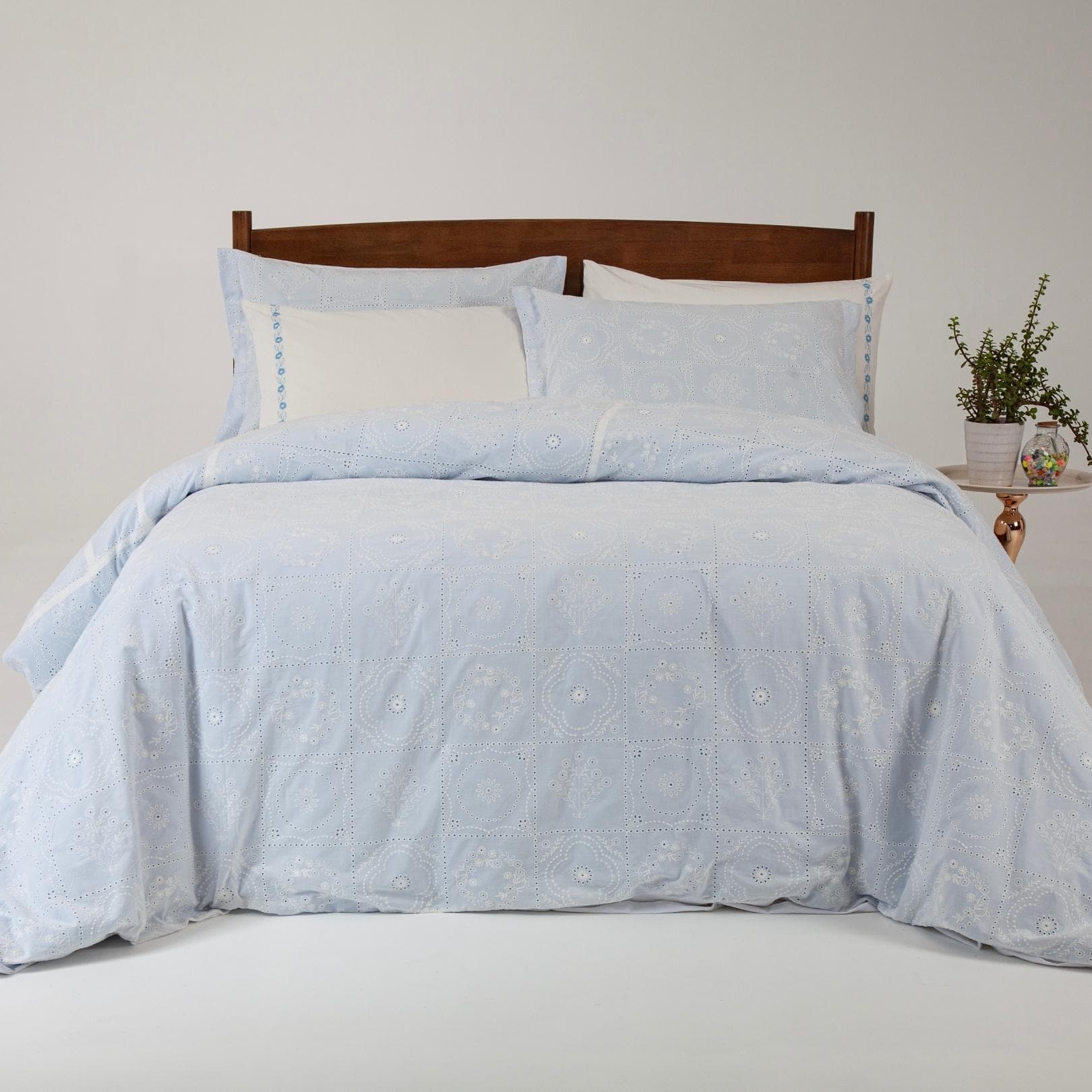 Jillian Jacquard Duvet Cover Set 5Pcs White/ Blue 220X240 cm