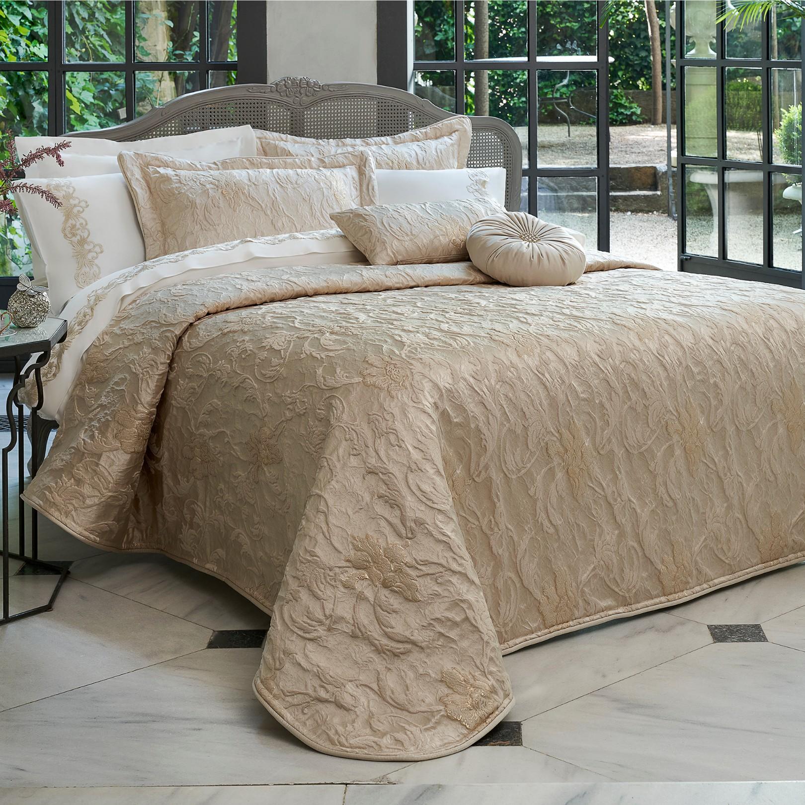 Michelle Bridal Comforter Set 5Pcs Cream 260X270 cm