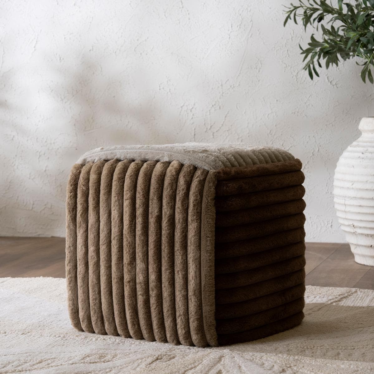 Jael Pouf Brown 49X49X45 cm