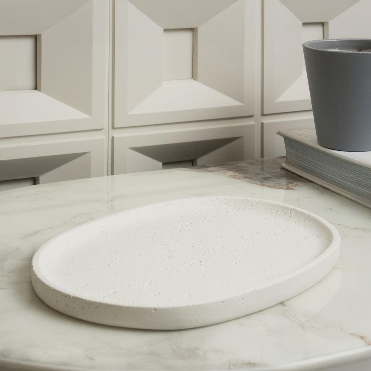 Oblong Resin Tray White 29×2×21 cm