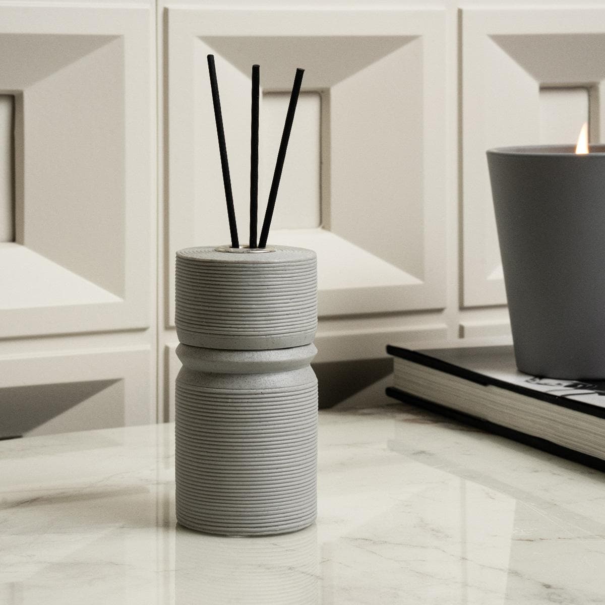 Pillar Perfume Diffuser Grey 6X6X12 cm