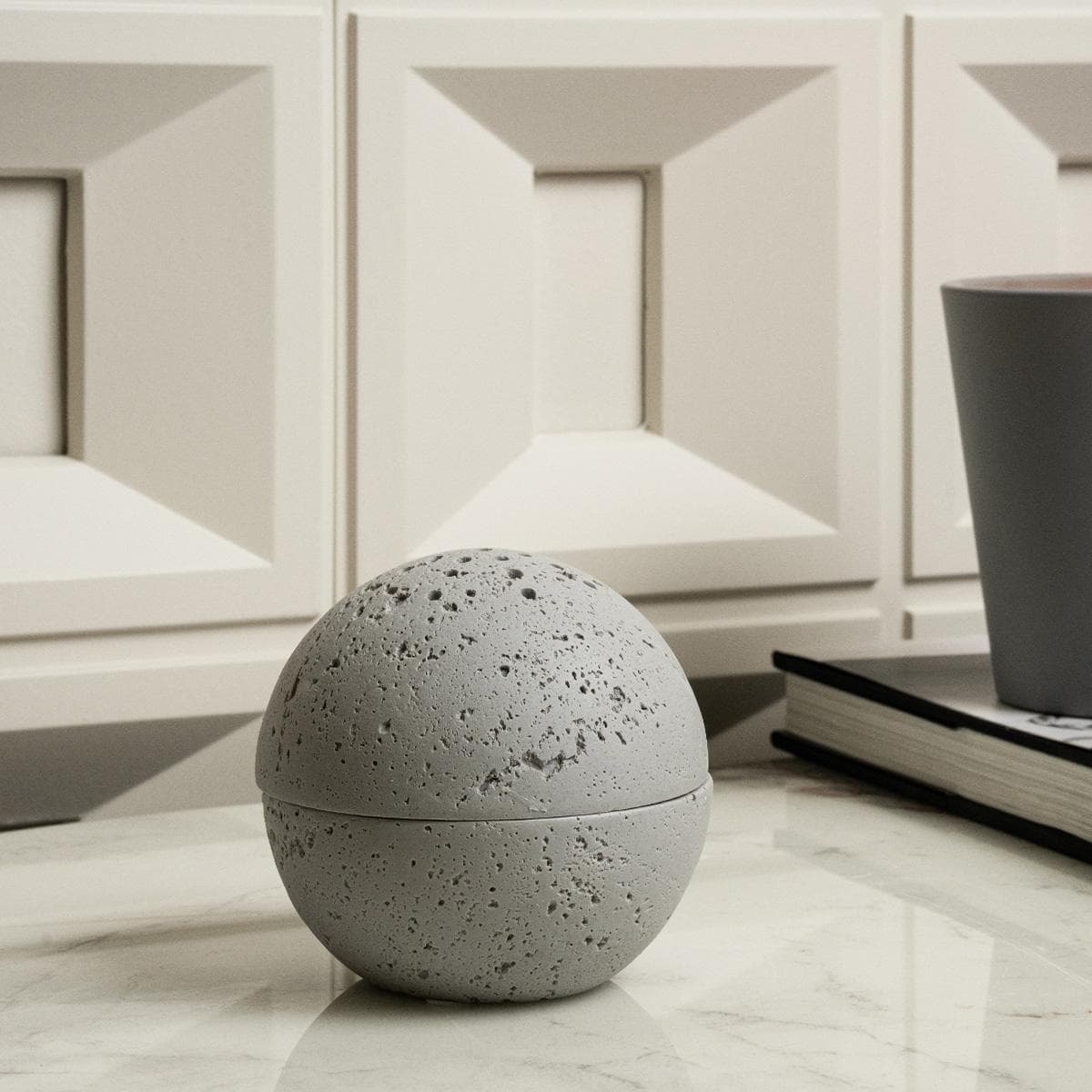 Moon Resin Burner Grey 10.8X10.8X10.3 cm