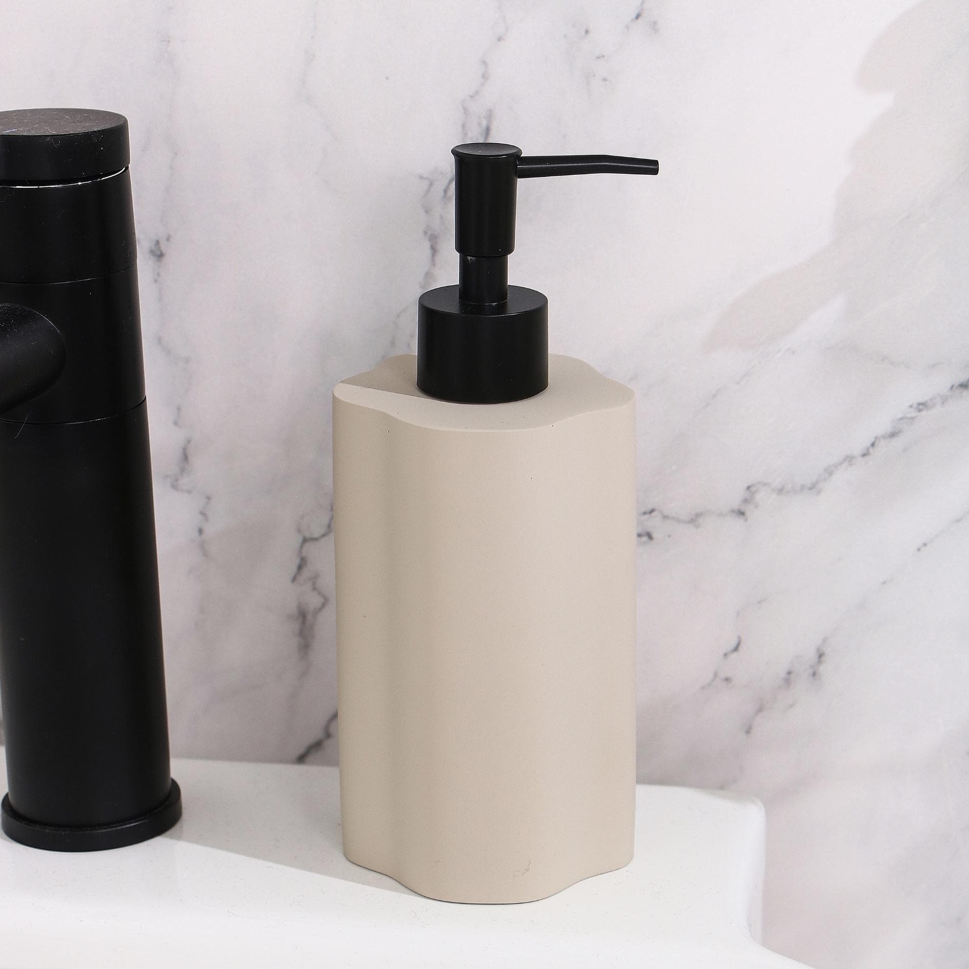 Maria Soap Dispenser Grey 7.9D 18.9H