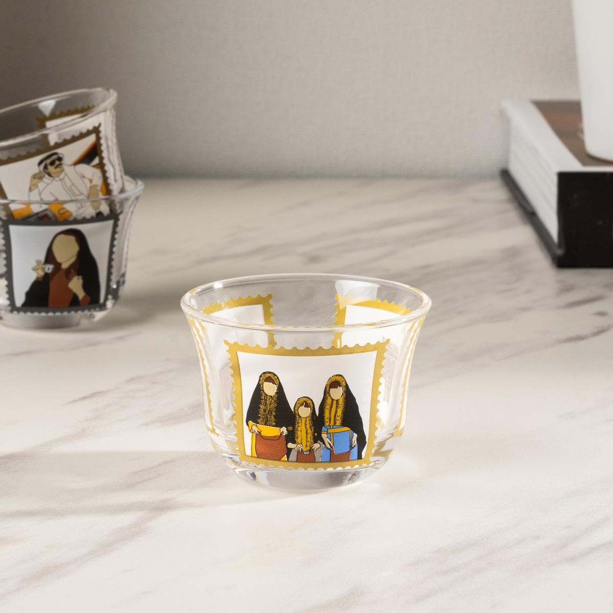 طقم فناجين قهوة زجاج أجيال 6 قطع متعدد الألوان