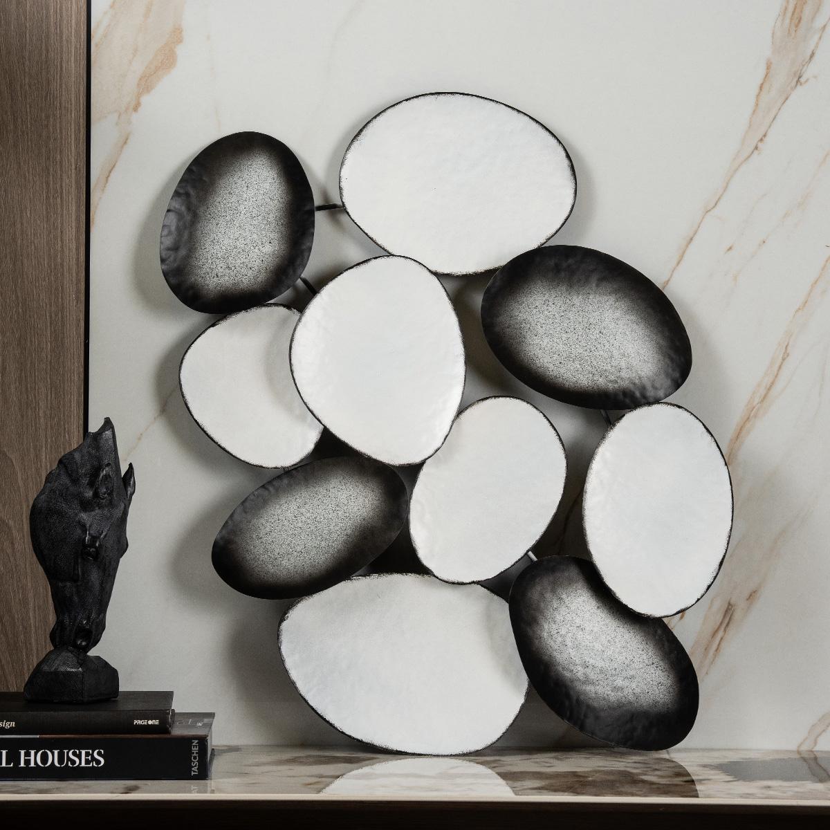 Sora Metal Art White/Black 57.2X81.3 Cm