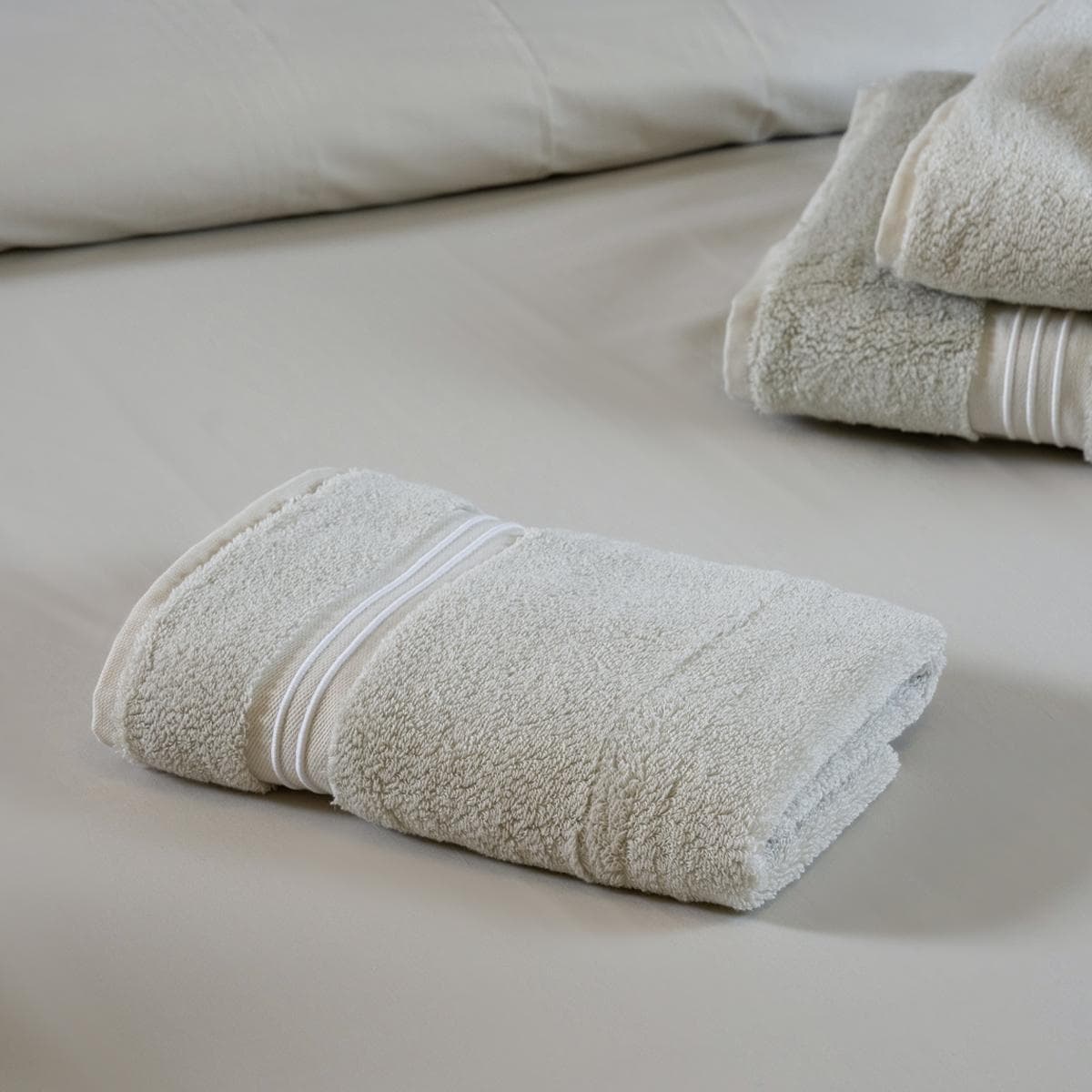Spencer 750 GSM Hand Towel Stone 50X80 cm