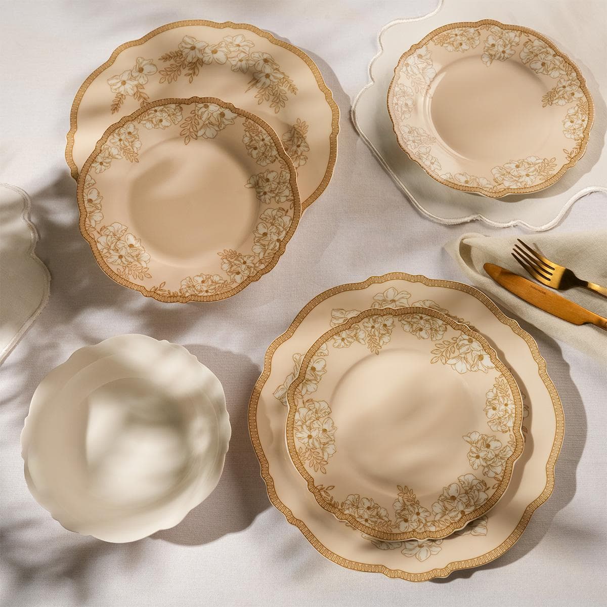 Cici New Bone Dinner Set 18Pcs Beige