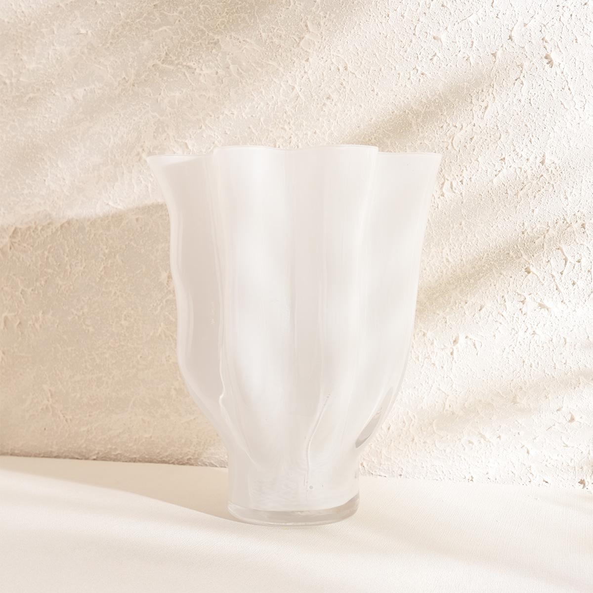 Yassie Vase White 21X20.5X24.5 cm