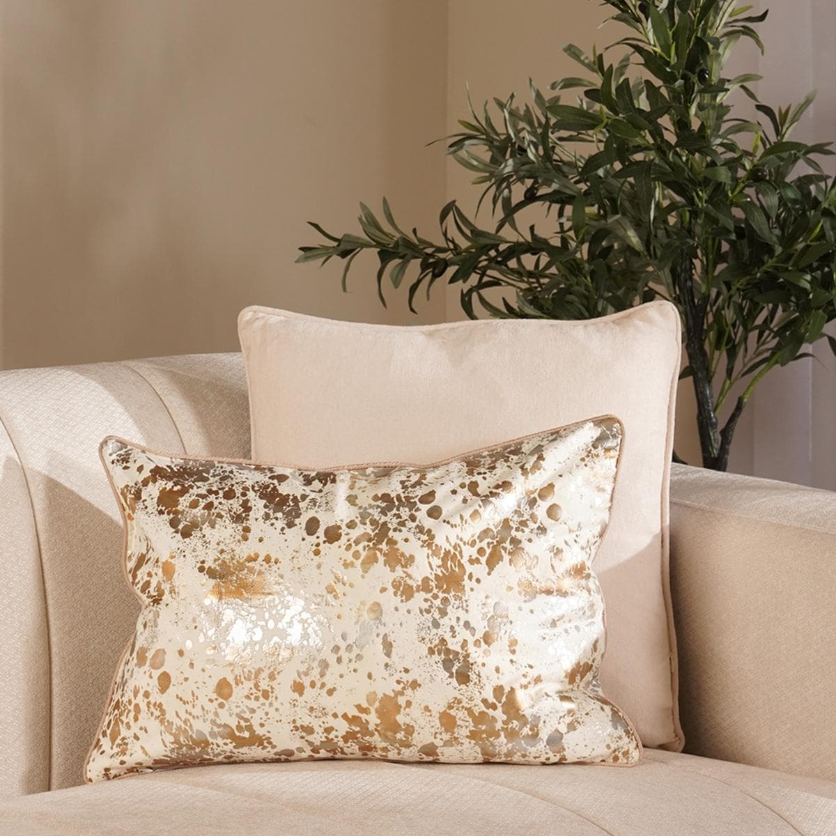 كوشيّة ديلايلا ذهبية 35×50 سم