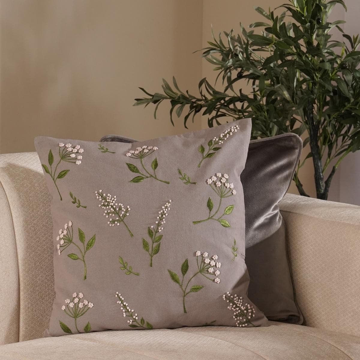 Venus Cushion Green 45 X 45 cm  