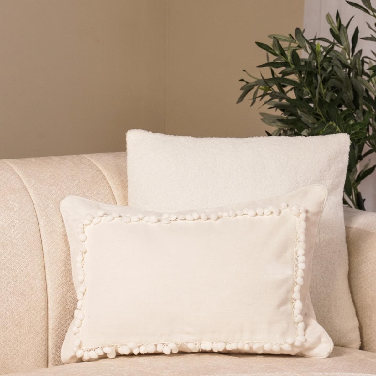 كوشيّة آريس كريمي 35×50 سم