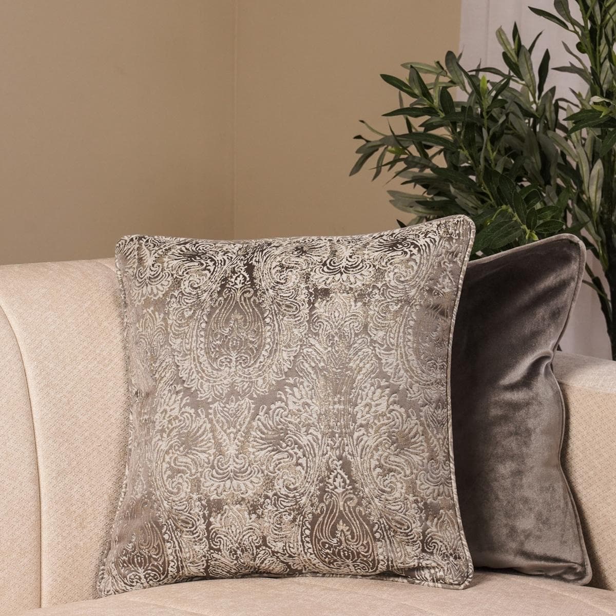 كوشيّة نينا رمادية 45×45 سم