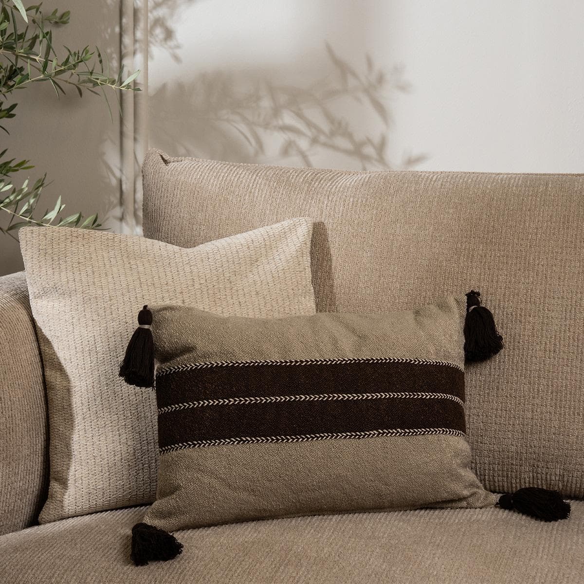 Daan Cushion Beige 35X50 cm