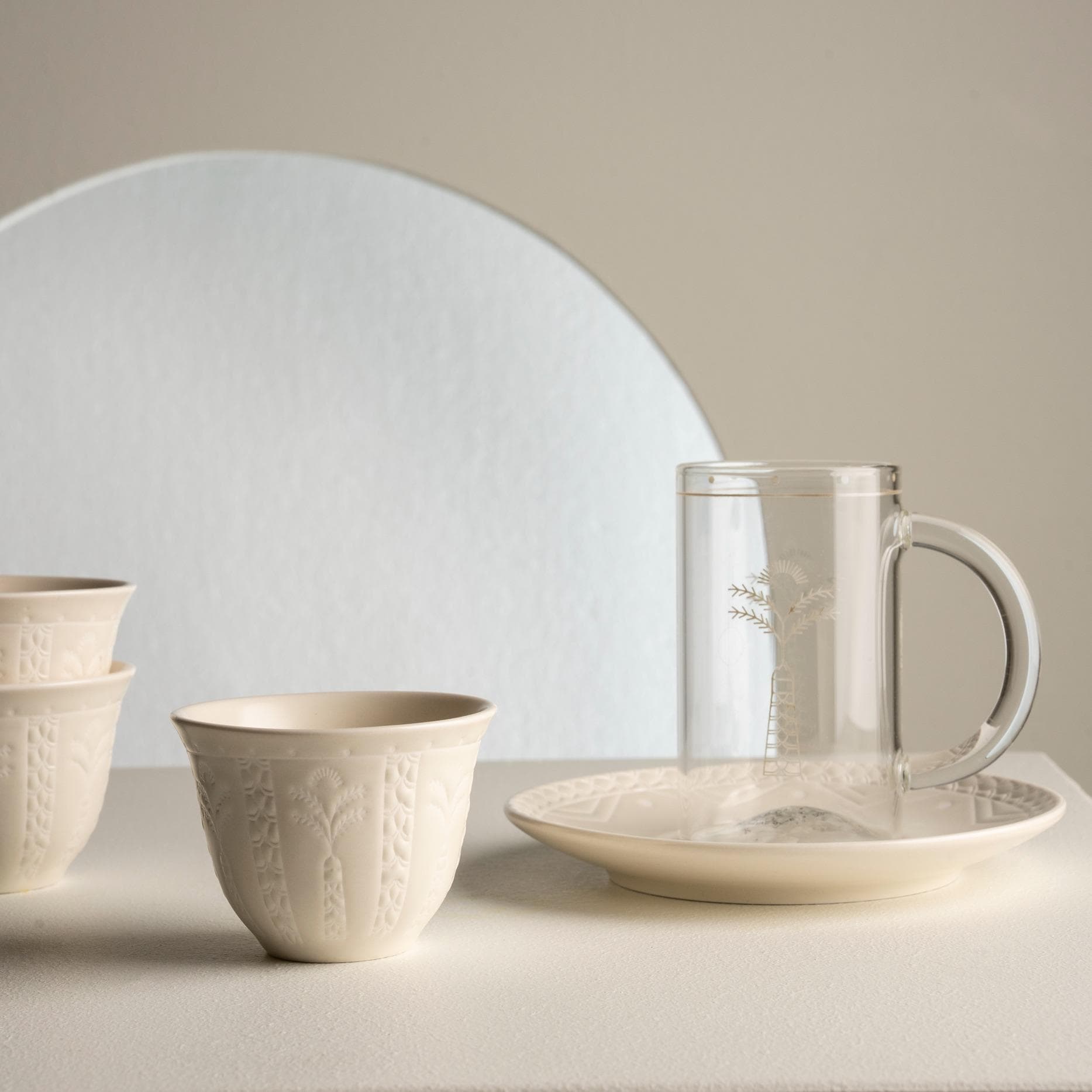 تشكيلة الشاي والقهوة مرقاب 12 قطعة كريمي