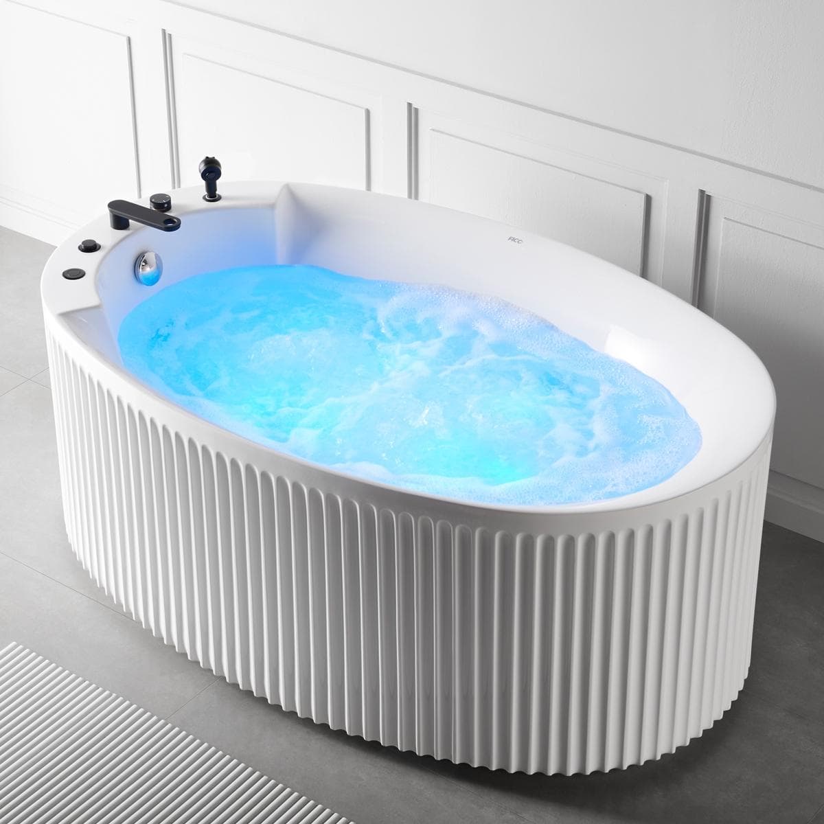 شيلوه جاكوزي أبيض