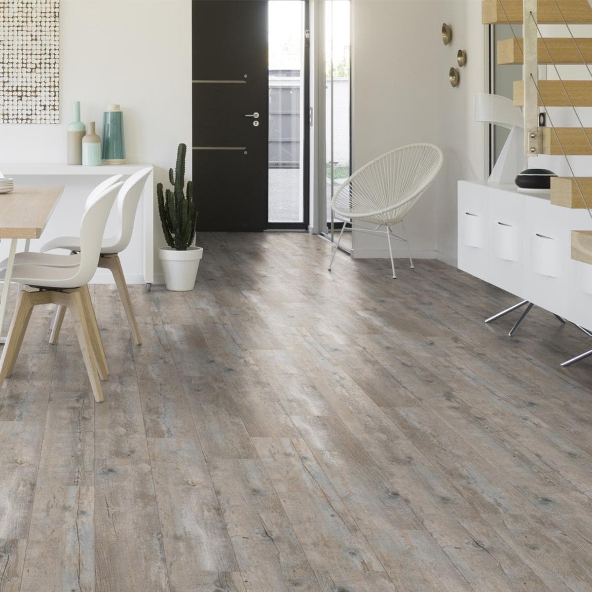 بلاط فينيل رانش رمادي مائل للبيج 17.78×121.9 سم